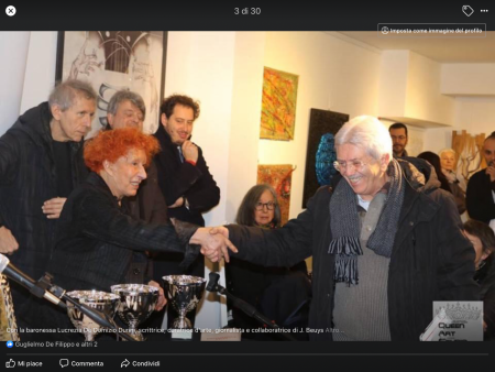 Con la baronessa LUCREZIA DE DOMIZIO , scrittrice, critica d’arte, giornalista e collaboratrice di J. Beuys, alla galleria QUEEN ARTE STUDIO PADOVA